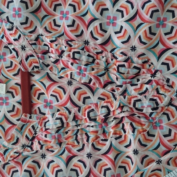 Talbots lightweight geometric multicolor print blouse shirt - Picture 7 of 7